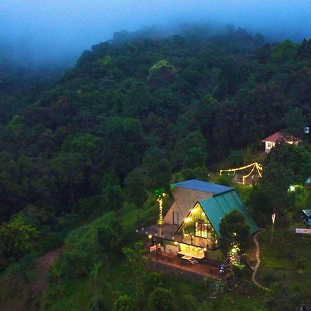 Misty Hideout Bed & Breakfast Kakkadampoyil Exterior photo