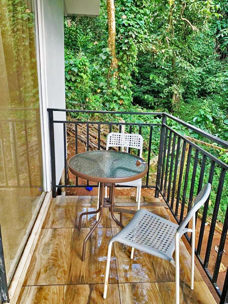 Misty Hideout Bed & Breakfast Kakkadampoyil Exterior photo