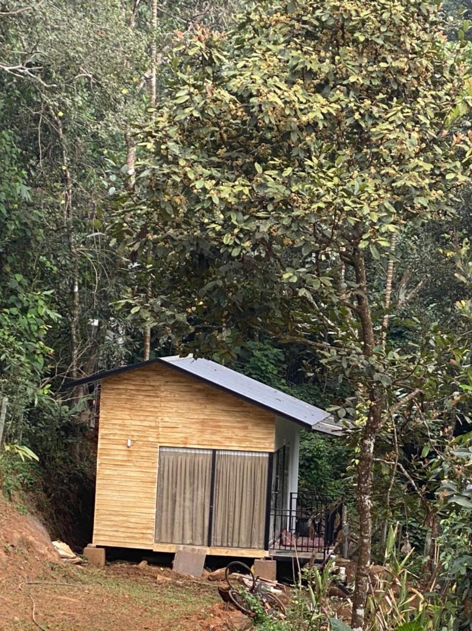 Misty Hideout Bed & Breakfast Kakkadampoyil Exterior photo