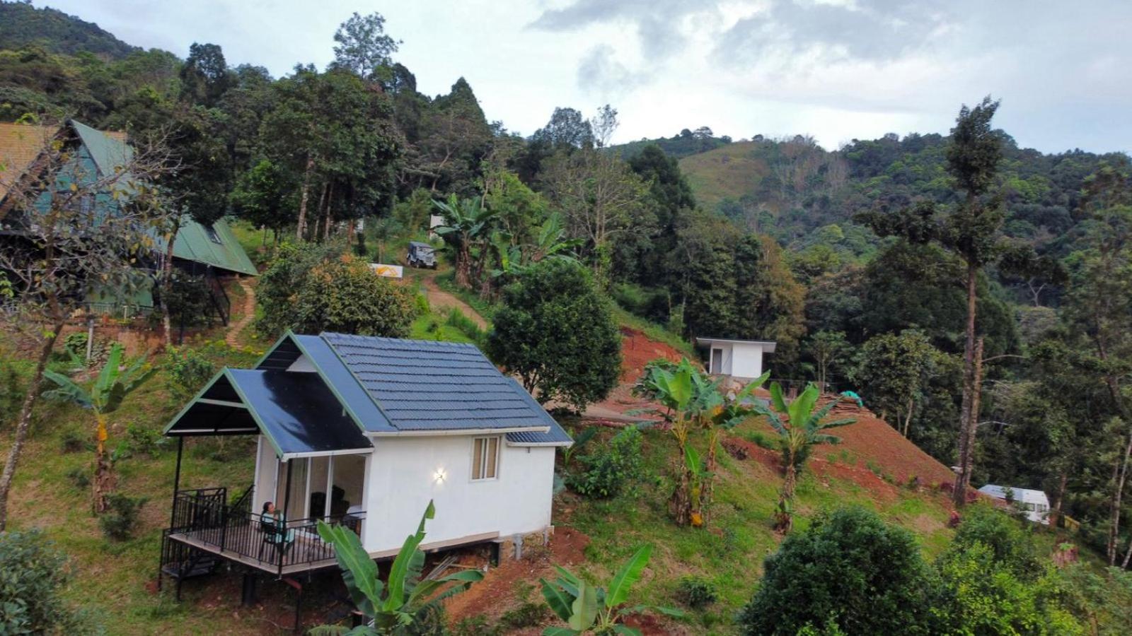 Misty Hideout Bed & Breakfast Kakkadampoyil Exterior photo